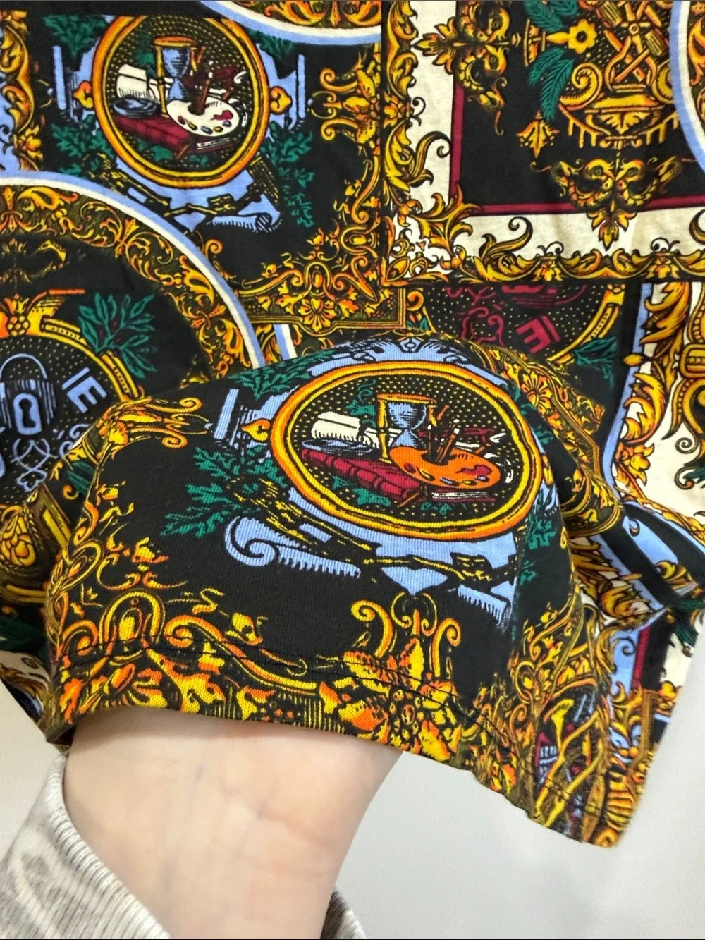 NWOT Zara Trafaluc Baroque Print Short Sleeve Tee in Black and Gold - Picture 9 of 10